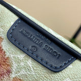  Chic handbag carried on shoulder 10