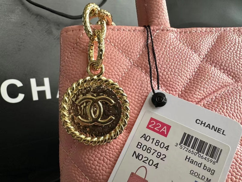 Zivas Charm Effortless Elegance Luxury Handbag (Polished Everyday Piece) – Styled Look