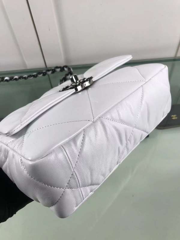 Zivas Charm Refined Structure Luxury Handbag (Designer-Inspired Craftsmanship) – Styled Look