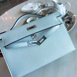  carryall bag interior and compartment view 9