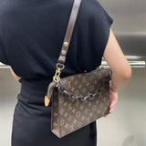  statement tote bag detail view showing craftsmanship 20