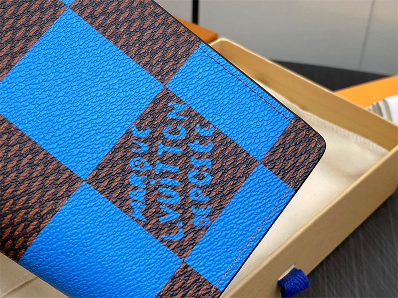  signature shoulder bag detail view showing craftsmanship 8