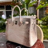  Chic top-handle bag front view 13
