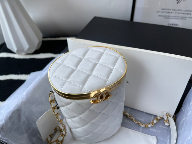  women's handbag, versatile design, view 5