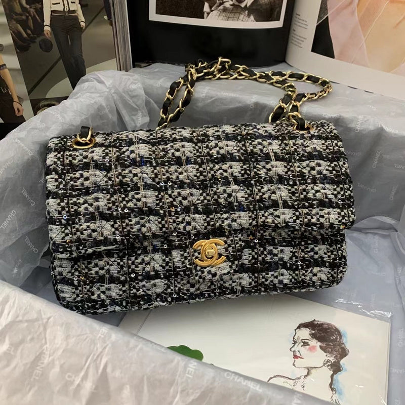  mid purse view 17