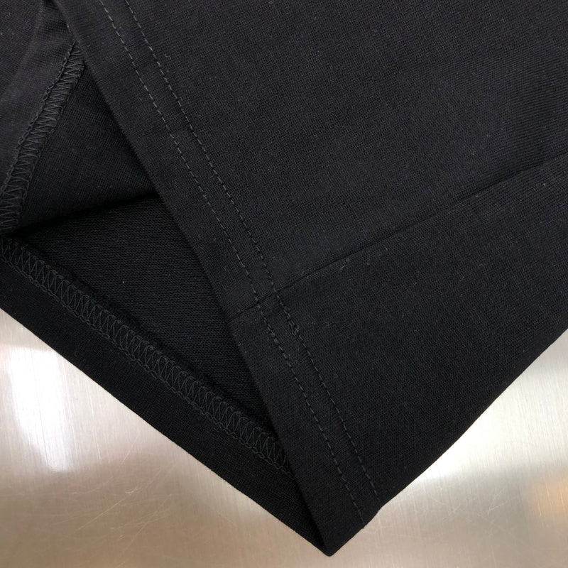 Full styled look of Louis Vuitton cotton t-shirt with relaxed-fit cut