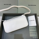 Polished Premium PU Leather Handbag - Chic Everyday Appeal | Women's Statement Accessory #394 - close-up detail shot (image 3) of designer-inspired handbag