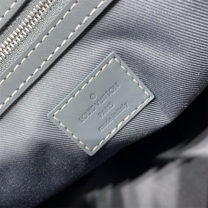  handbag interior and compartment view 9