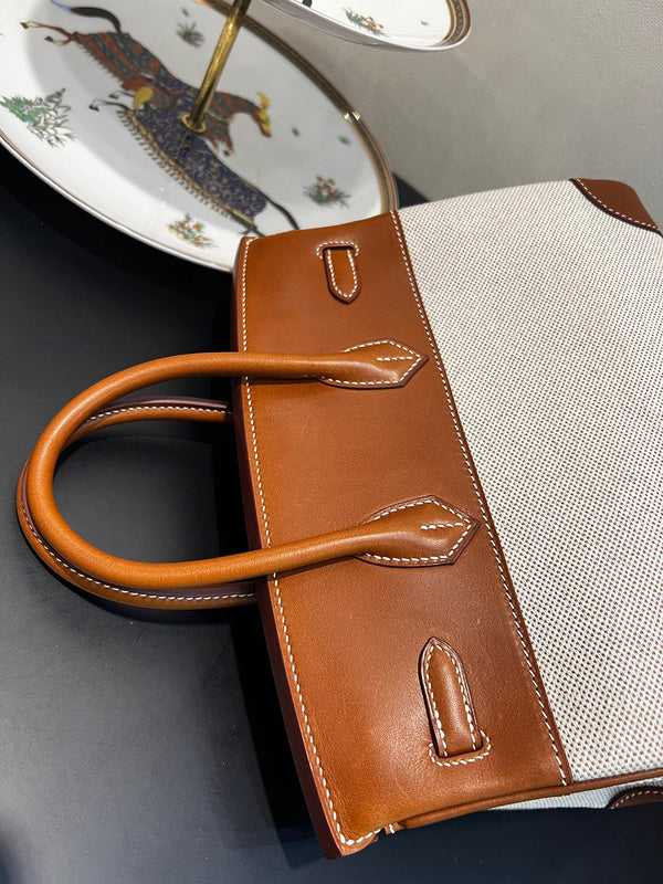 Side view of crisp structured handbag