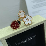 Close-up detail view of Van Cleef & Arpels unisex jewelry piece