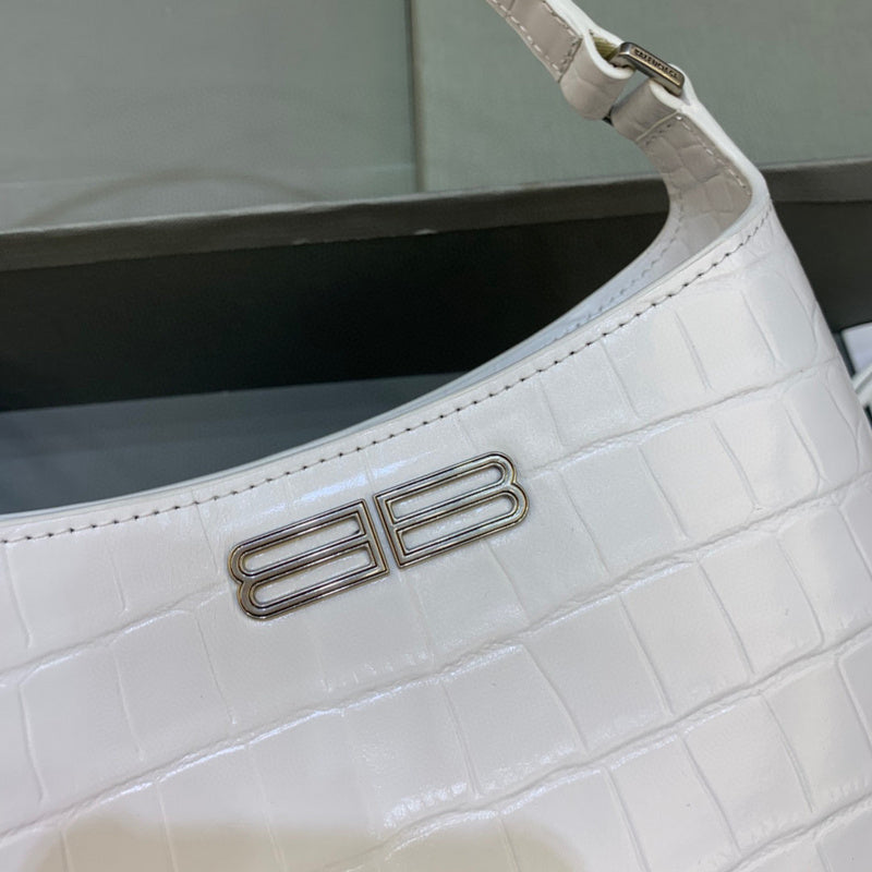 Zivas Charm Effortless Sophistication Statement Handbag (Timeless Wardrobe Addition) – Styled Look