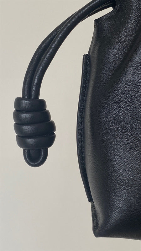 Ziva's Charm handbag – product shot (23cm*18cm*9cm)