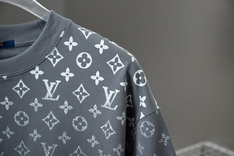 Full styled look of Louis Vuitton cotton t-shirt with signature branding