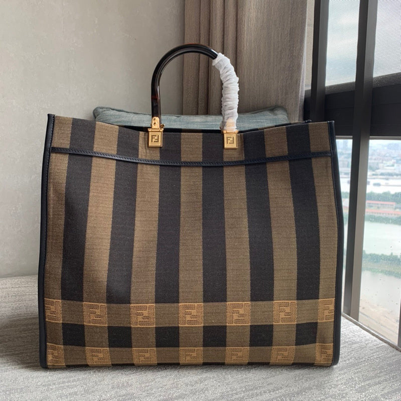 Ziva's Charm handbag – styled view (40cm*20cm*35cm)