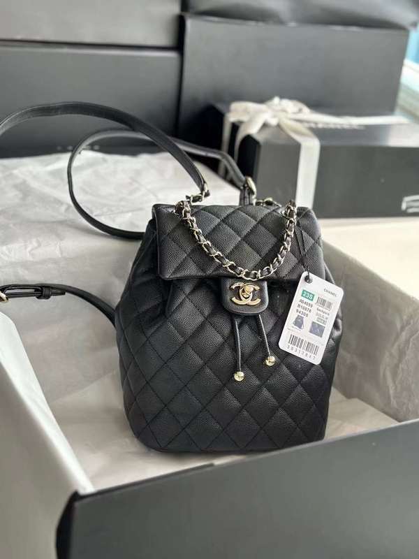 Zivas Charm Effortless Sophistication Luxury Handbag (Timeless Wardrobe Addition) – Side Profile