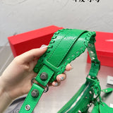 Ziva's Charm handbag – carry view (one versatile size)