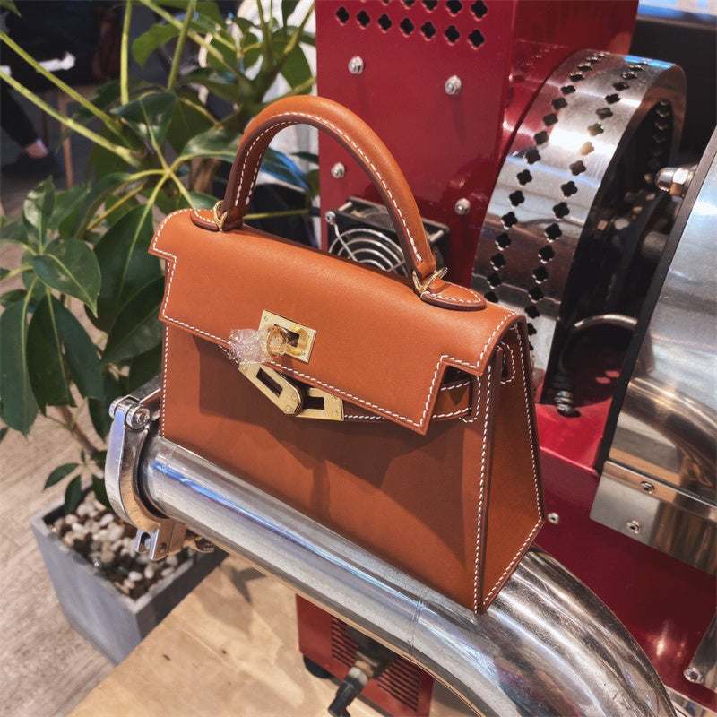  refined carryall bag styled with outfit