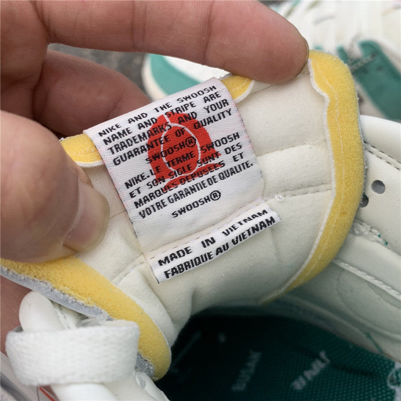 Nike Men's & Women's Premium Designer Sneakers — Style 178 interior view
