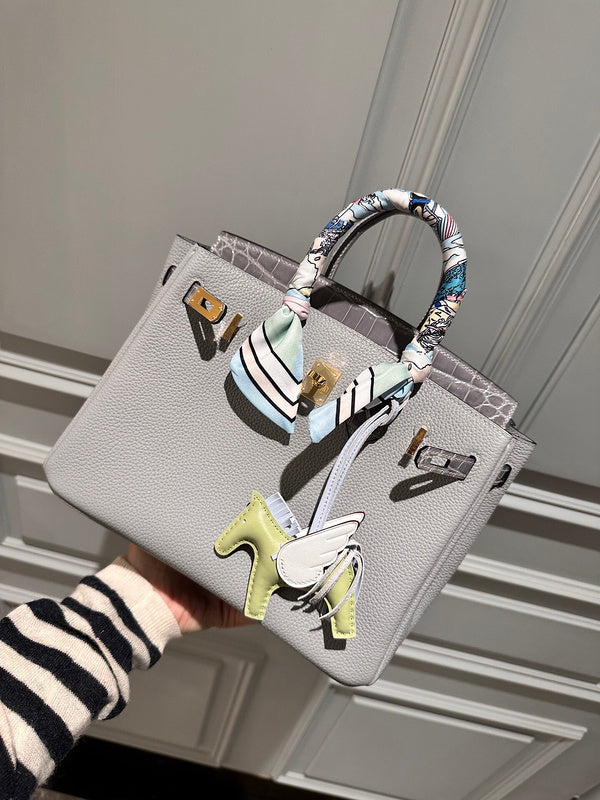Sleek bag women's premium everyday handbag