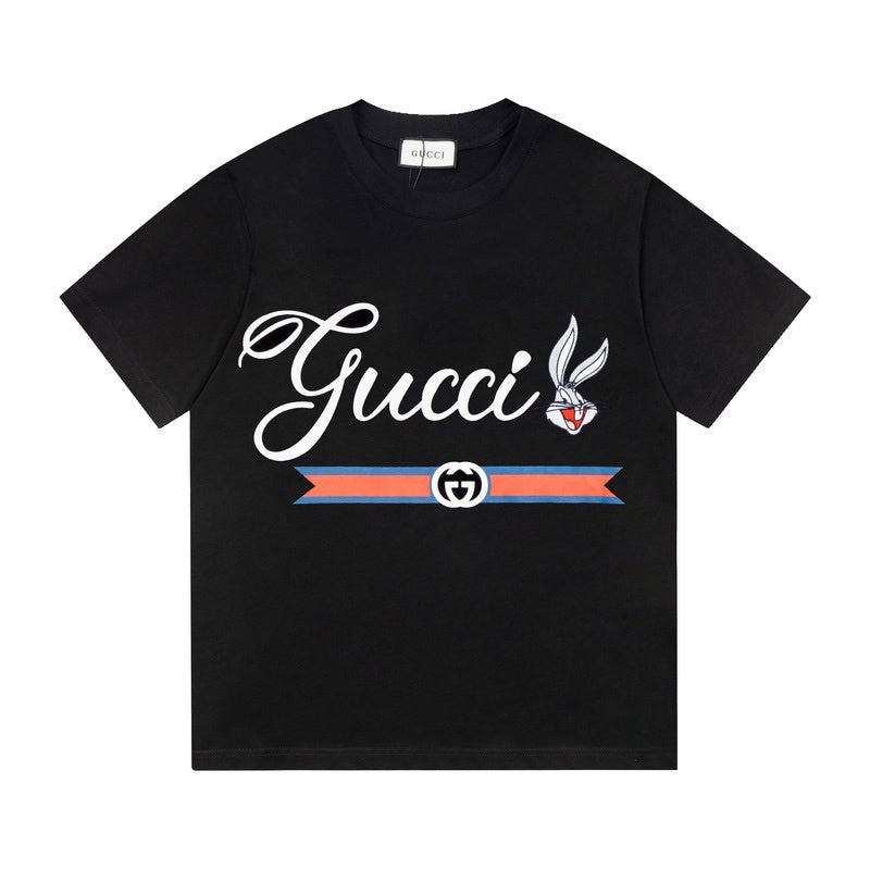 Side profile of Louis Vuitton cotton t-shirt with logo-detail design