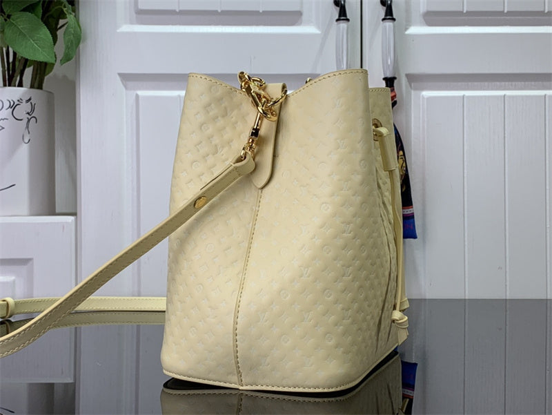  graceful handbag detail view showing craftsmanship 8