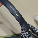 Ziva's Charm handbag – interior view (21cm*20cm*14cm)