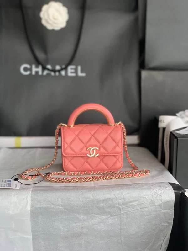 Zivas Charm Understated Luxury Everyday Handbag (Statement-Ready Design) – Detail View