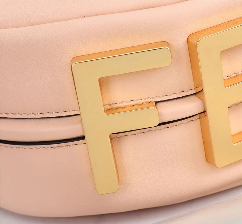 Ziva's Charm handbag – detail view (Standard Size)