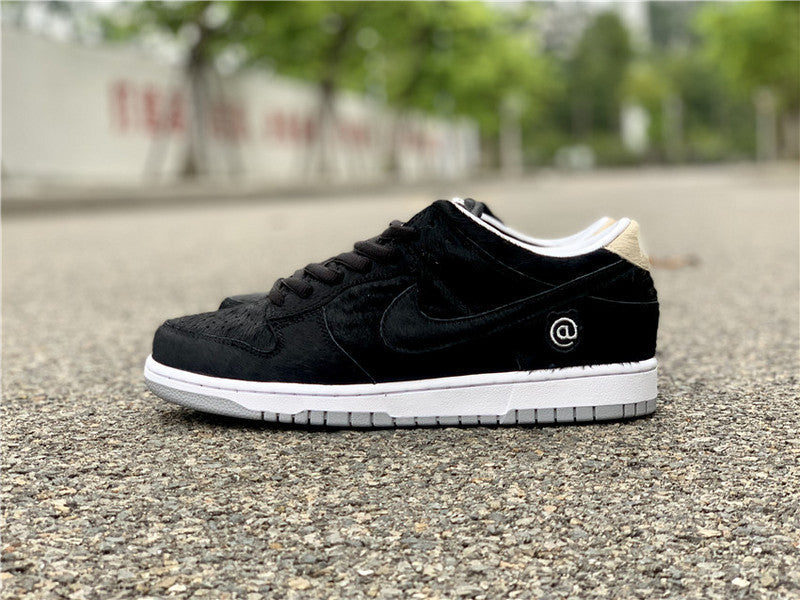 Nike Men's & Women's Designer Lifestyle Shoes — Style 080 interior view