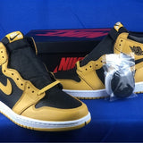 Nike Men's & Women's Designer Low-Top Shoes — Style 161 detail view