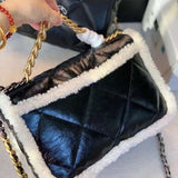  spacious purse view 3