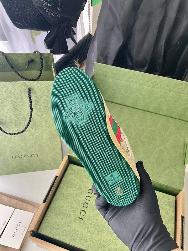 Gucci all-black luxury sneakers view 4 retro runner design