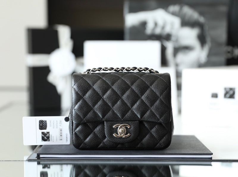  women's handbag, versatile design, view 1
