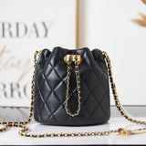  handbag, compact everyday style, image 4