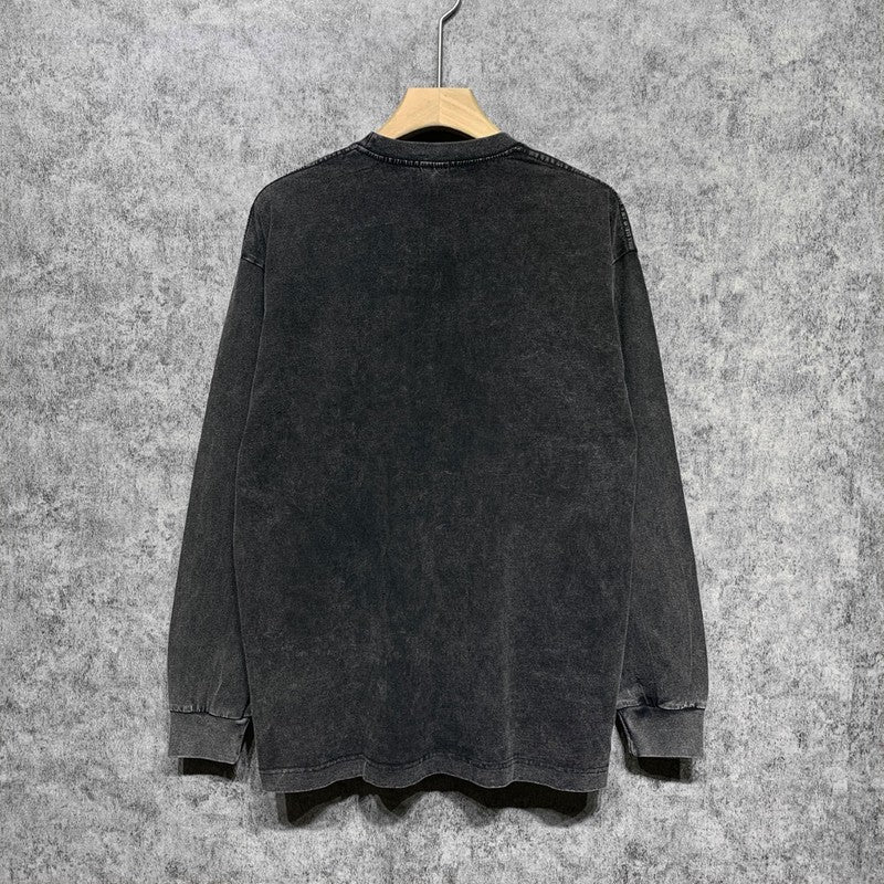 Full silhouette view of Amiri luxury piece style No.164