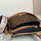  handbag interior and compartment view 9