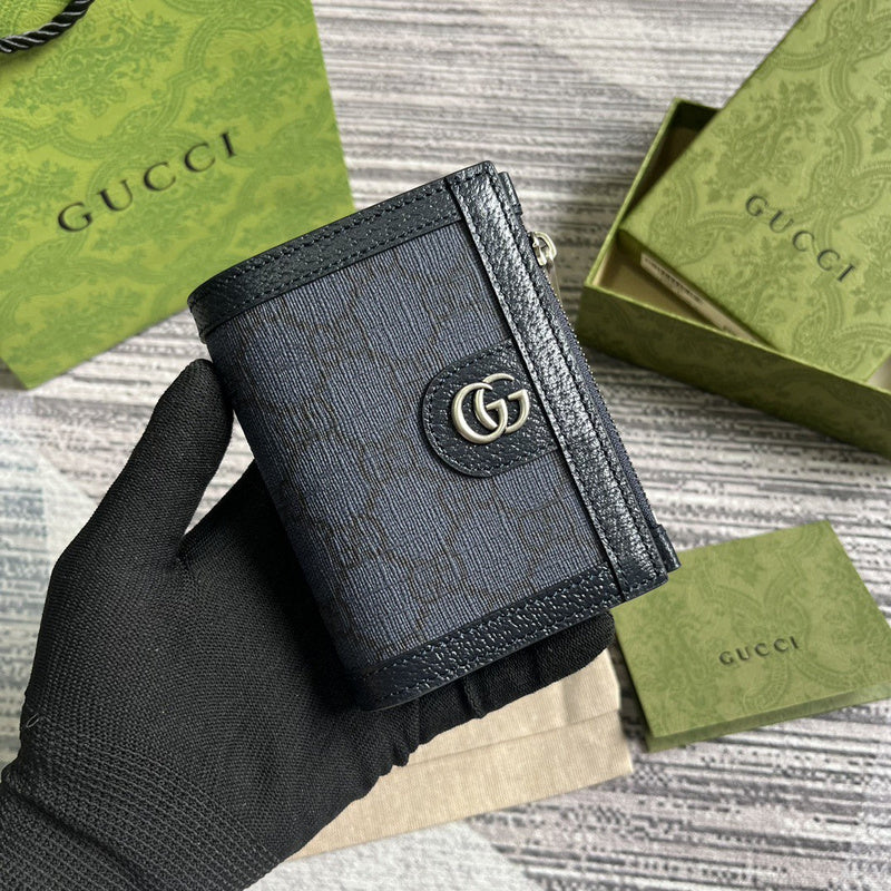 Handle and strap detail of classic signature women's handbag – women's luxury accessory