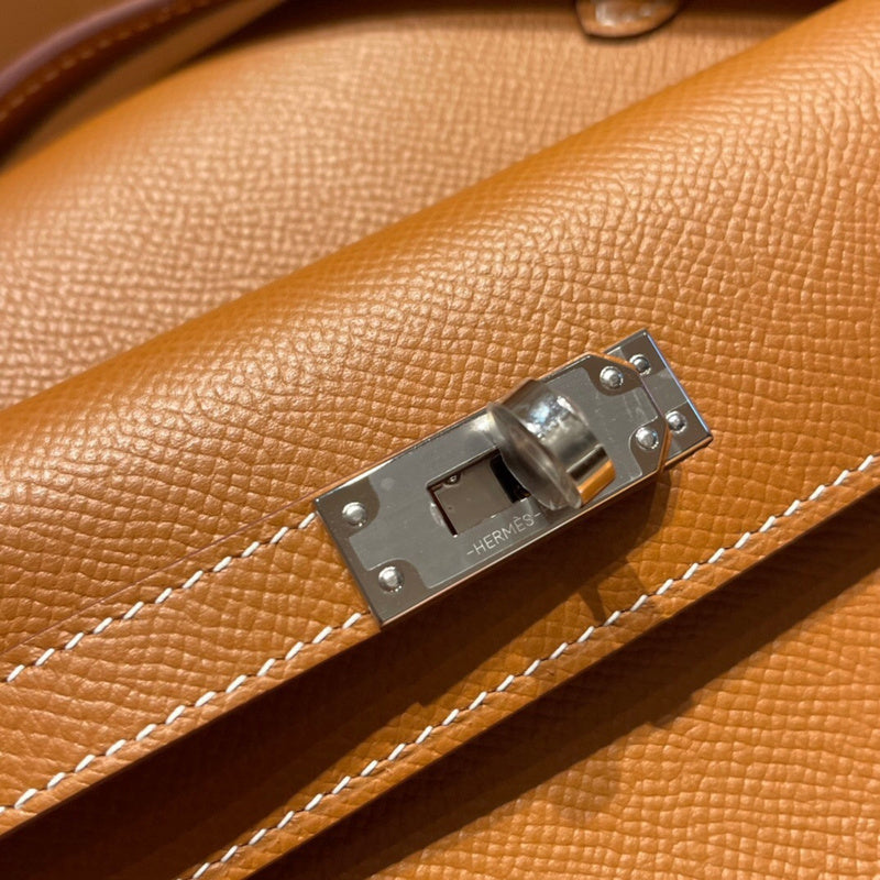 Sculpted handbag styled for everyday wear