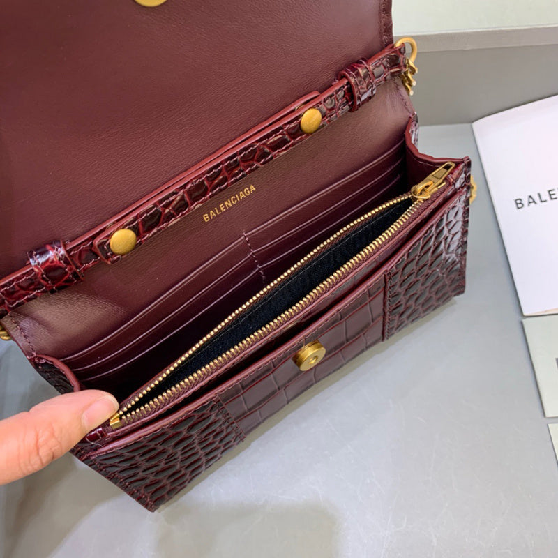 Sleek Faux Leather Handbag - Everyday Elegance | Women's Statement Accessory #446 - alternate angle view (image 8) of designer-inspired handbag