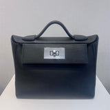 Fluid handbag styled for everyday wear