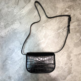 Refined Faux Leather Handbag - Versatile Everyday Design | Women's Fashion Handbag #822 - close-up detail shot (image 3) of designer-inspired handbag