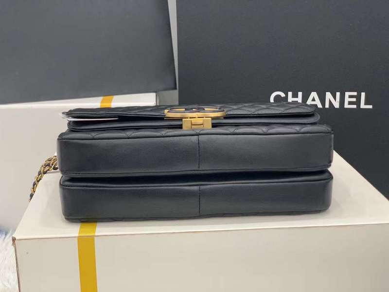 Zivas Charm Polished Finish Luxury Handbag (Premium Everyday Carry) – Styled Look