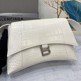 Zivas Charm Chic Craftsmanship Statement Handbag (Designer-Inspired Craftsmanship) – Styled Look