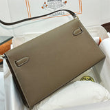  refined everyday bag detail view showing craftsmanship 8