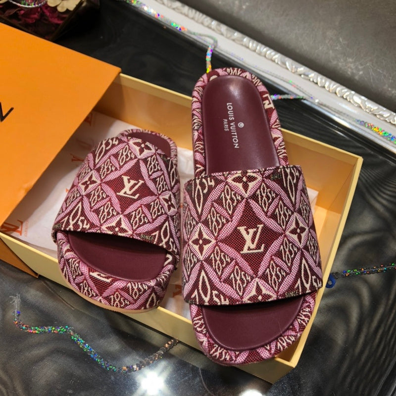 Louis Vuitton shoes Style 238 - top view showing design