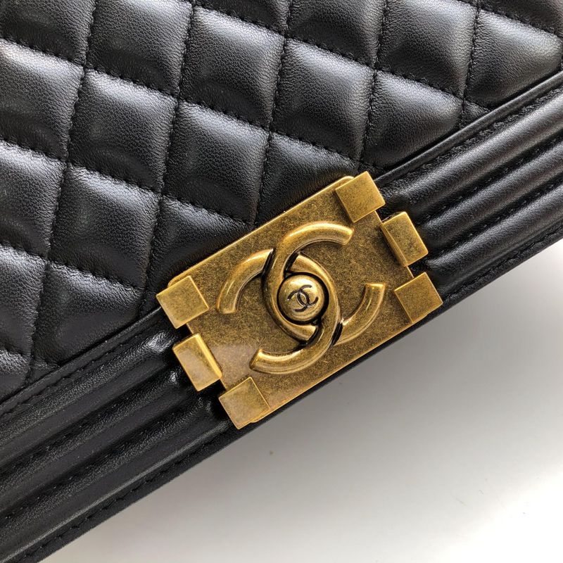  women's handbag, mid design, view 4