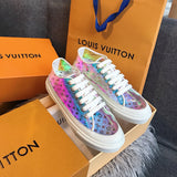 Front view of Louis Vuitton luxury piece style No.078