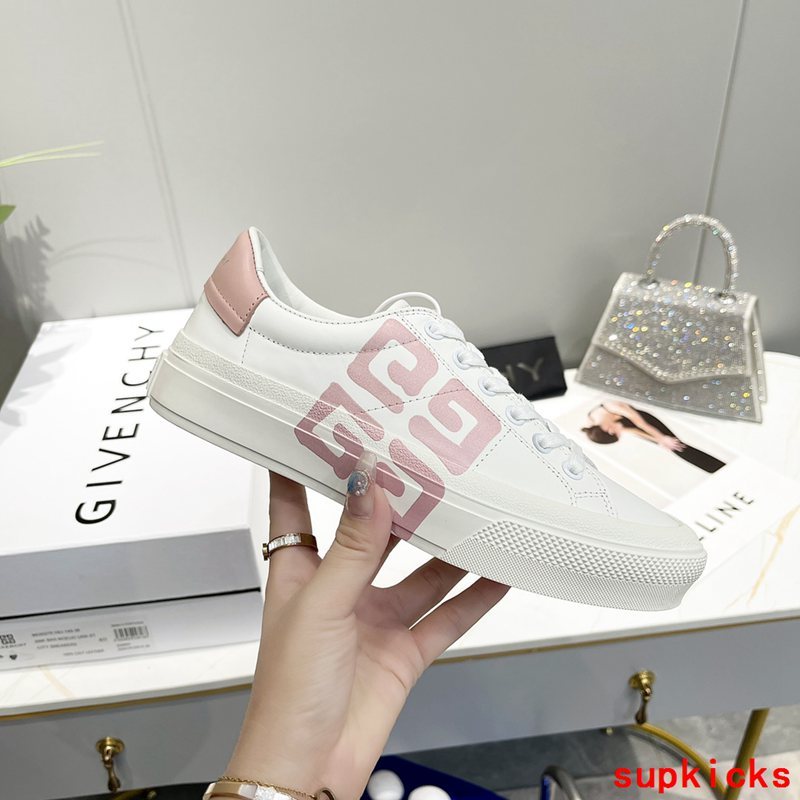 Givenchy shoes Style 053 - back heel detail