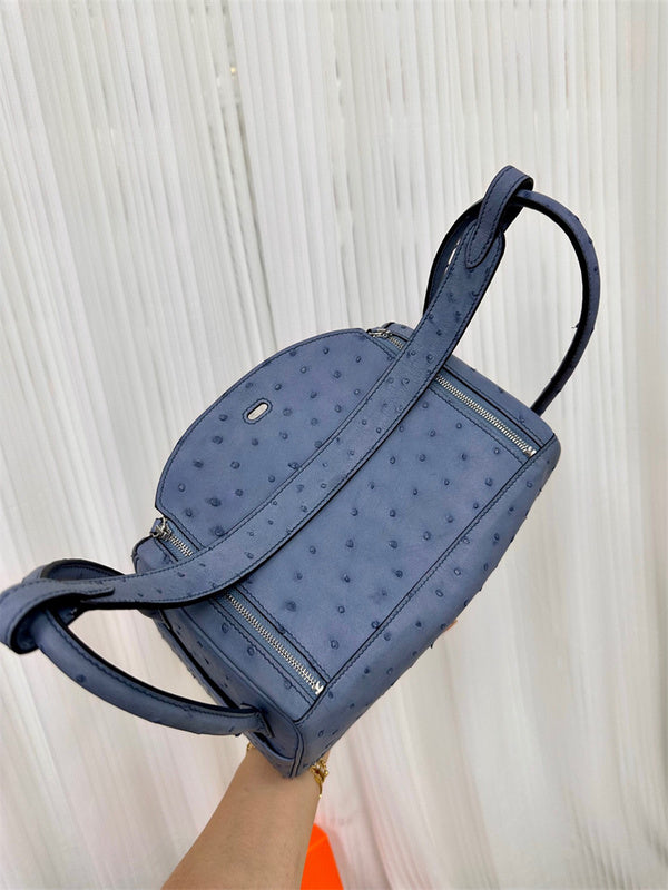  shopper bag interior and compartment view 9