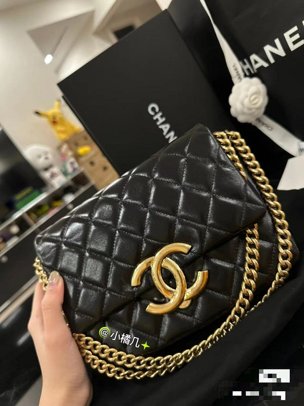  mid purse view 8